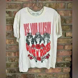 Guns N Roses Rock band shirt size XL cream